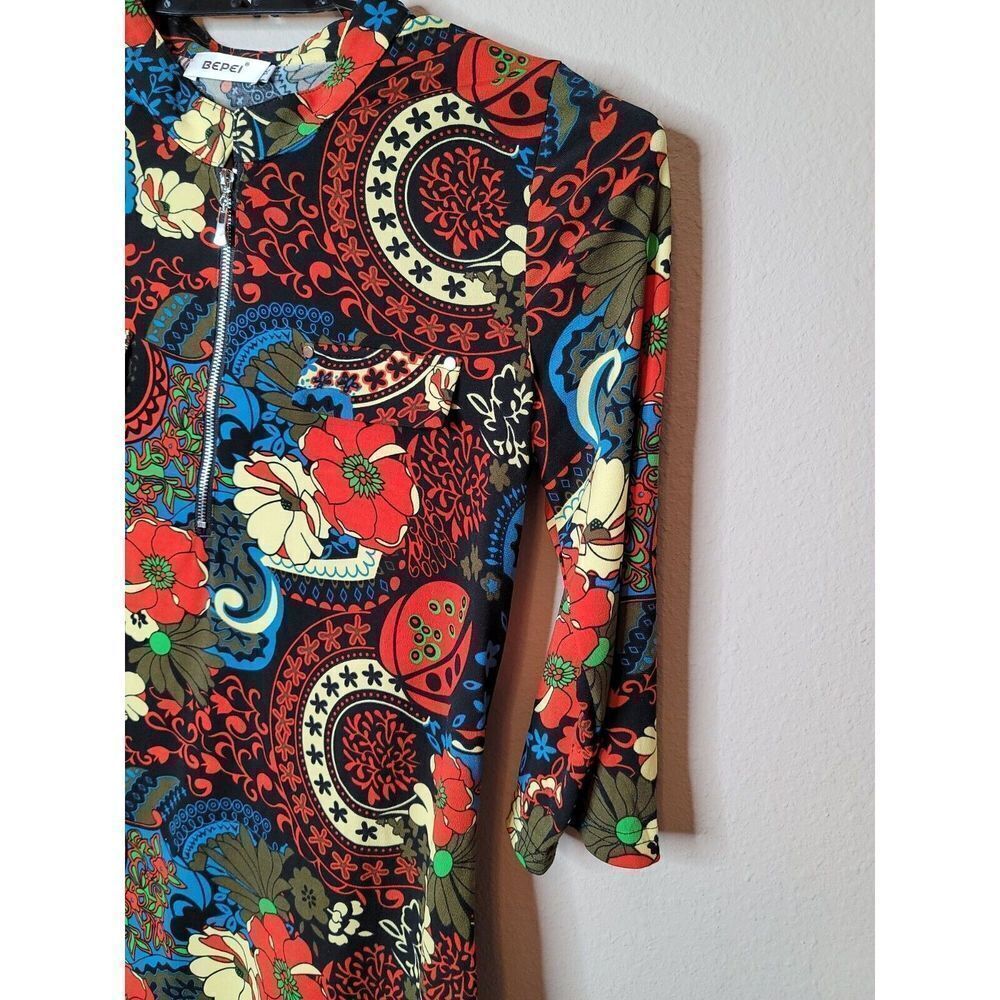 Bepei Women's 70s Look Red Floral Shirt Size Medium t72 - Picture 5 of 8